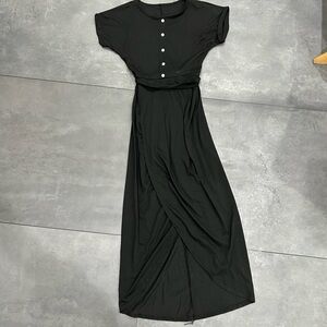 Elegant Black Maxi Dress